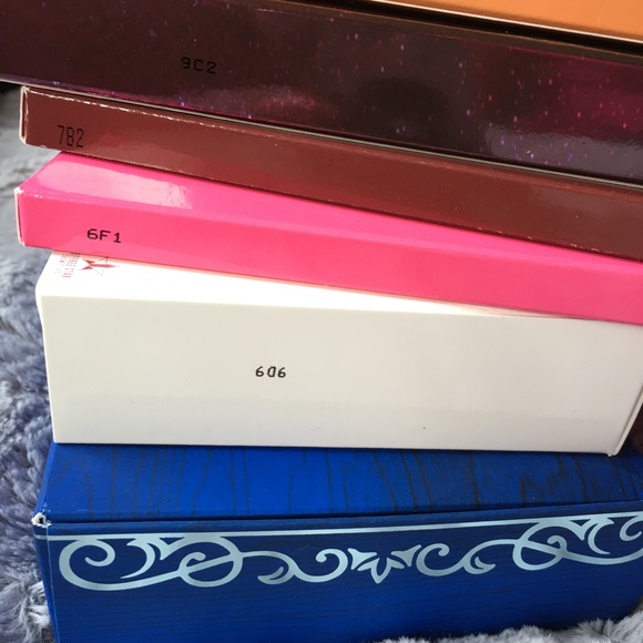 All Jeffree Star ⭐️ 6 palette Ultimate Bundle - Picture 8 of 8
